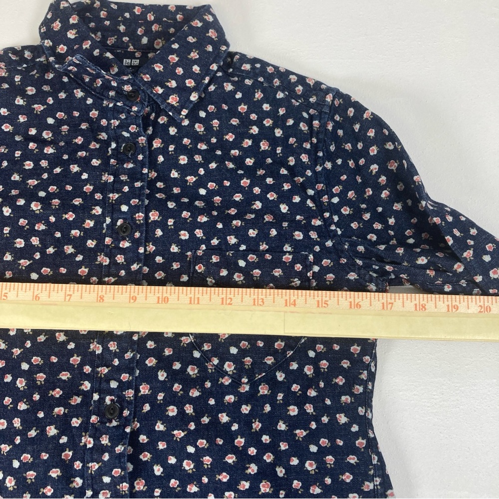 UNIQLO Shirt Women Blue Denim Cotton Red Floral Button Front S Casual Pocket - Picture 7 of 15